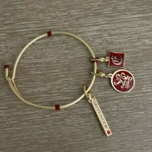 Warner Bros Harry Potter Gryffindor gold colored bracelet